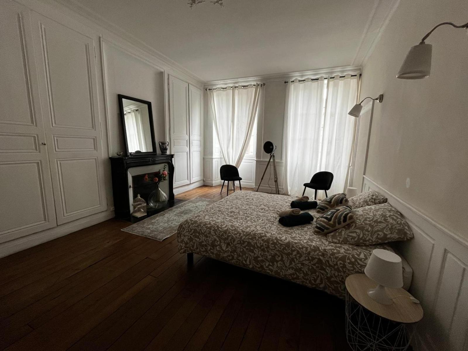 La Villa Louana 2 Appartement 100 M2 Charme De L Ancien En Coeur De Ville オービュッソン エクステリア 写真