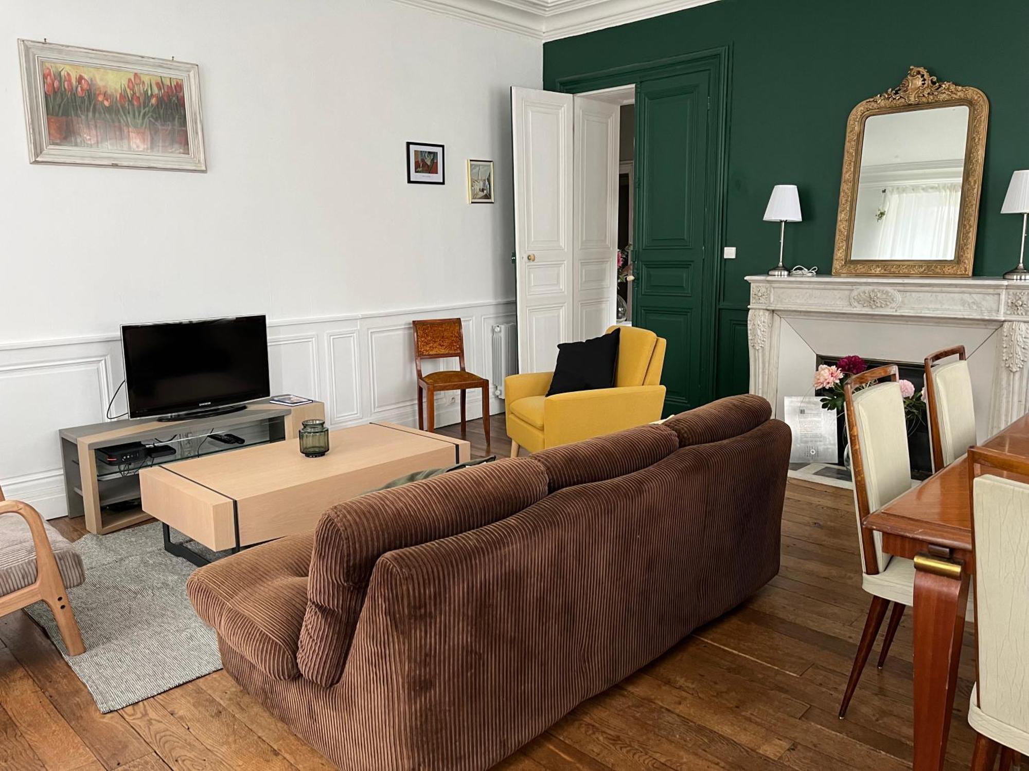La Villa Louana 2 Appartement 100 M2 Charme De L Ancien En Coeur De Ville オービュッソン エクステリア 写真