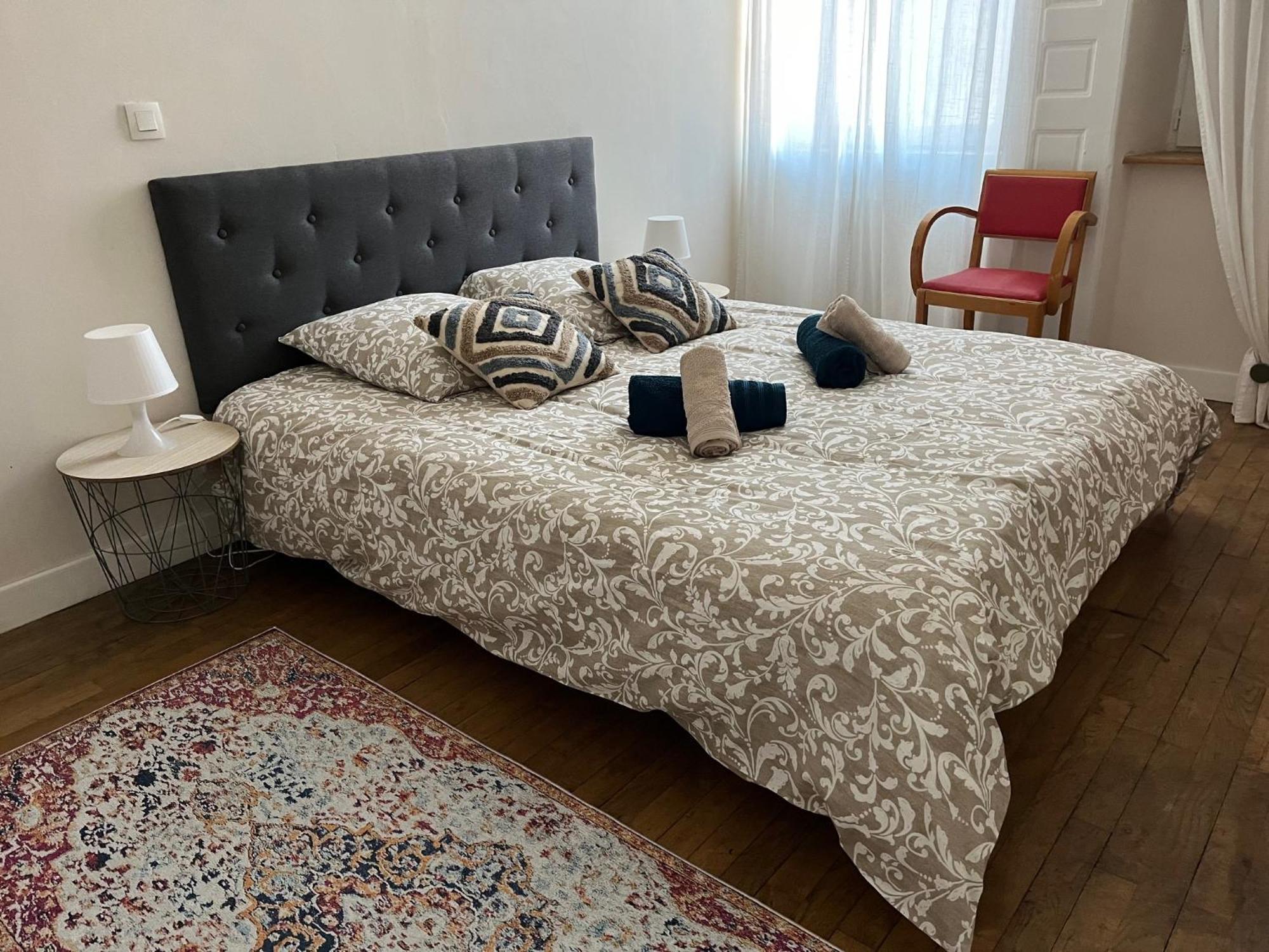 La Villa Louana 2 Appartement 100 M2 Charme De L Ancien En Coeur De Ville オービュッソン エクステリア 写真